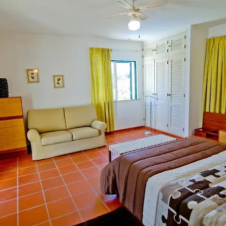 Nena Villa Vilamoura